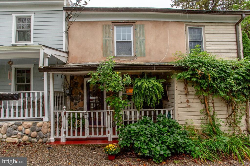 8 CANAL ST, LAMBERTVILLE, NJ 08530 — photo 4