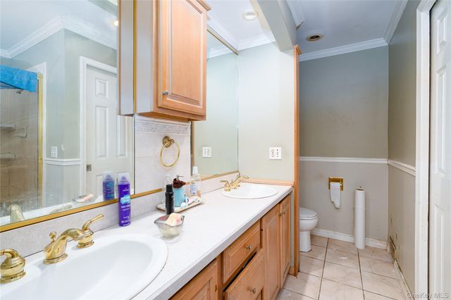 23 Crescent Avenue, Newburgh, NY 12550