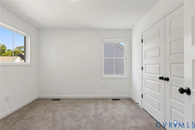 7955 Lyndale Dr, North Chesterfield, VA 23235