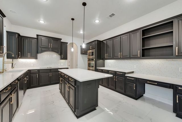 1005 Barre Meadow Lane, Mckinney, TX 75071