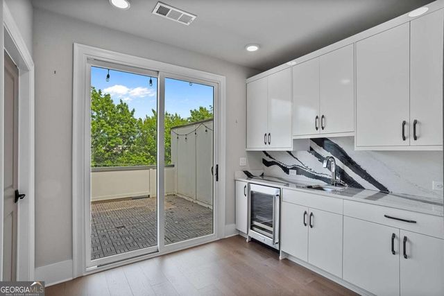 574 Boulevard Place NE 12, Atlanta, GA 30308