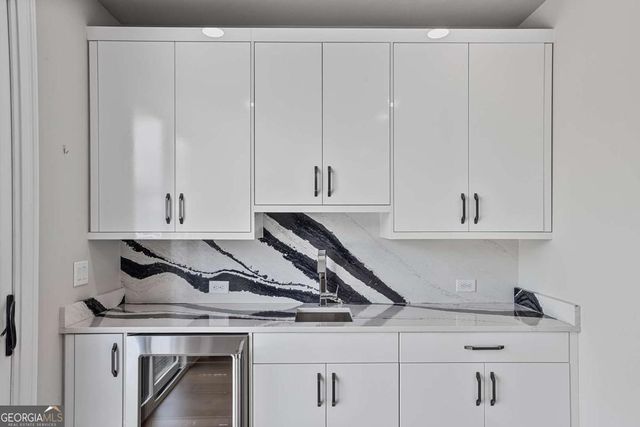 574 Boulevard Place NE 12, Atlanta, GA 30308