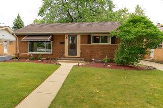 2205 Mayfair Avenue, Westchester, IL 60154