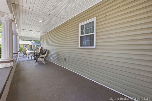 1125 Virginia Avenue S, Clarksville, IN 47129