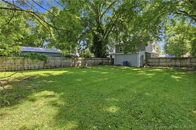 1125 Virginia Avenue S, Clarksville, IN 47129