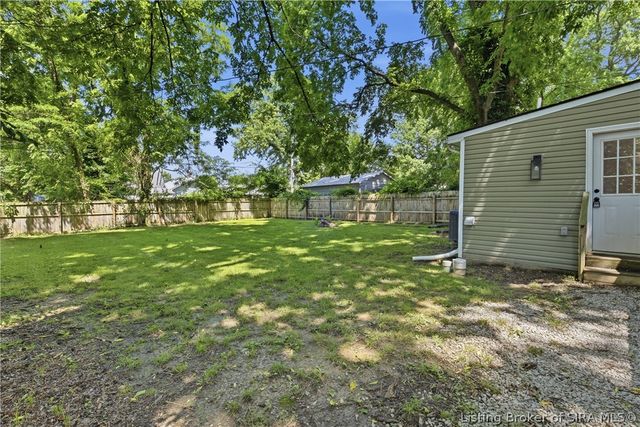 1125 Virginia Avenue S, Clarksville, IN 47129