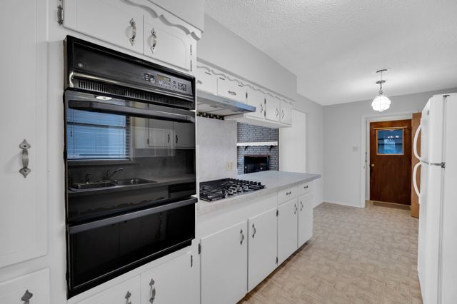 714 Rea Ave, Lancaster, TX 75146