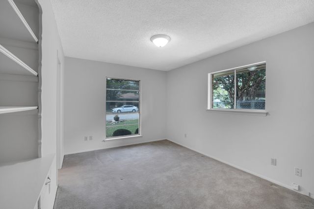 714 Rea Ave, Lancaster, TX 75146