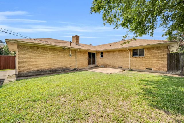 714 Rea Ave, Lancaster, TX 75146