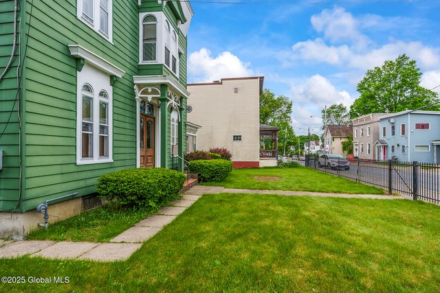 1466 3rd Street, Rensselaer, NY 12144