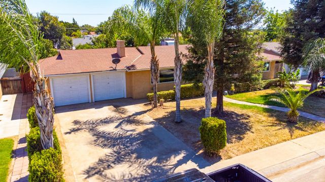 27164 Parkwood Avenue, Madera, CA 93637