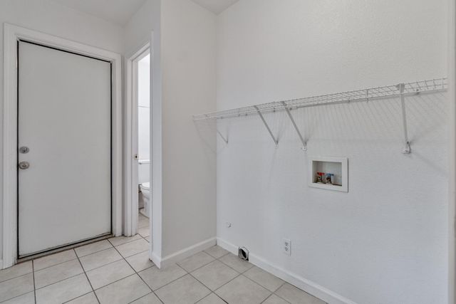 27164 Parkwood Avenue, Madera, CA 93637