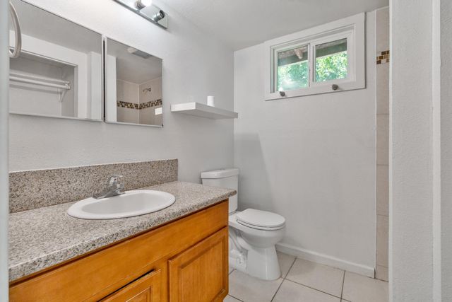 27164 Parkwood Avenue, Madera, CA 93637