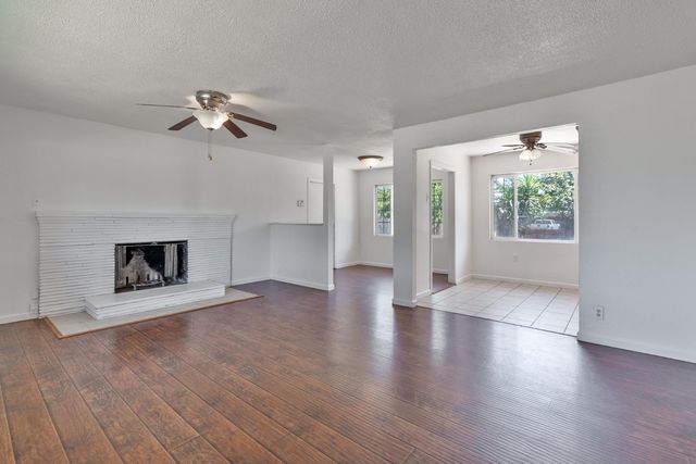 27164 Parkwood Avenue, Madera, CA 93637
