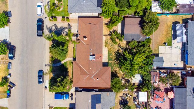 27164 Parkwood Avenue, Madera, CA 93637