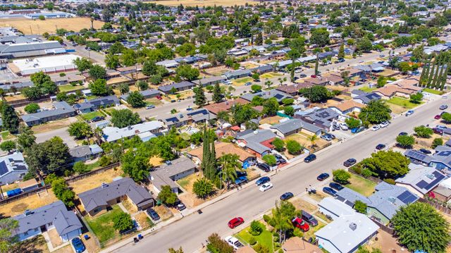 27164 Parkwood Avenue, Madera, CA 93637