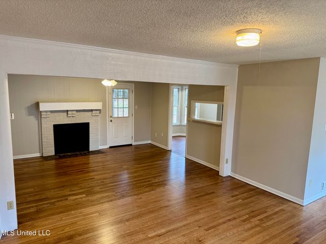 8509 Farmington Cove, Southaven, MS 38671