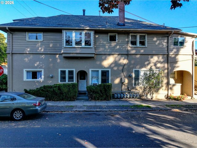 1712 Se MAIN St, Portland, OR 97214