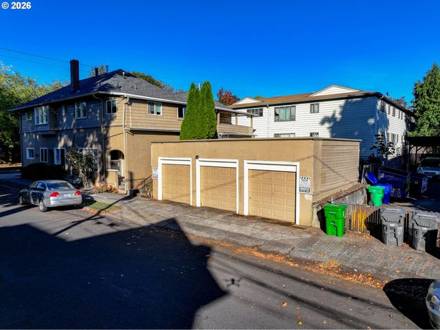 1712 Se MAIN St, Portland, OR 97214
