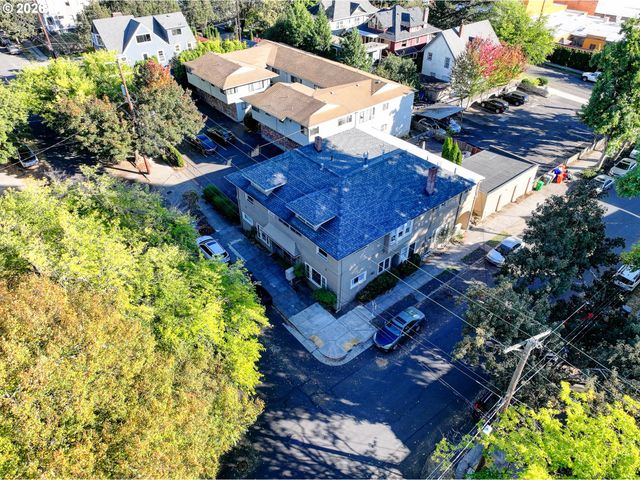 1712 Se MAIN St, Portland, OR 97214