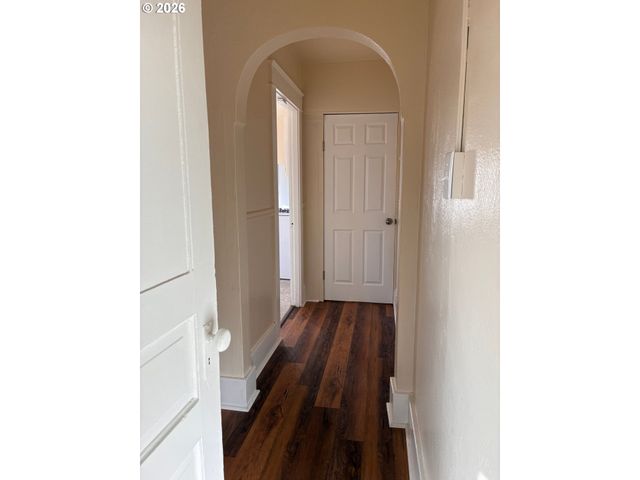 1712 Se MAIN St, Portland, OR 97214