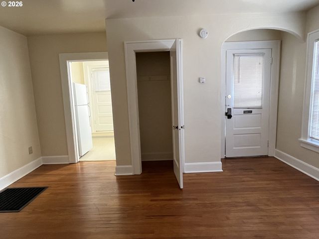 1712 Se MAIN St, Portland, OR 97214