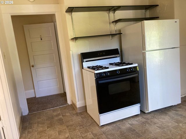 1712 Se MAIN St, Portland, OR 97214