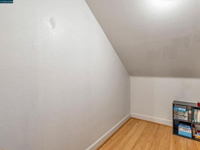 2036 SERRA LN, Hercules, CA 94547