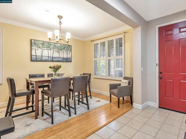 2036 SERRA LN, Hercules, CA 94547