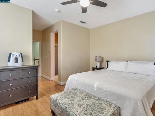 2036 SERRA LN, Hercules, CA 94547