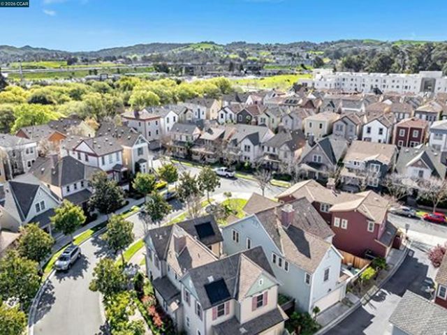 2036 SERRA LN, Hercules, CA 94547