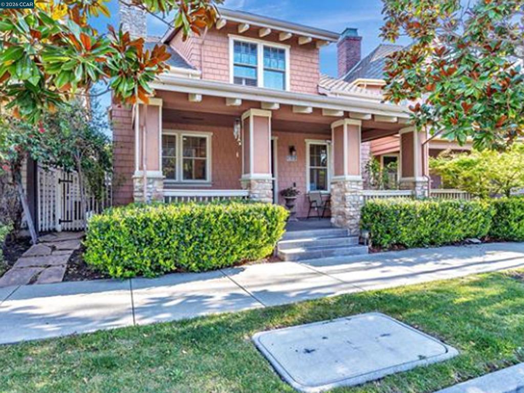 2036 SERRA LN, Hercules, CA 94547