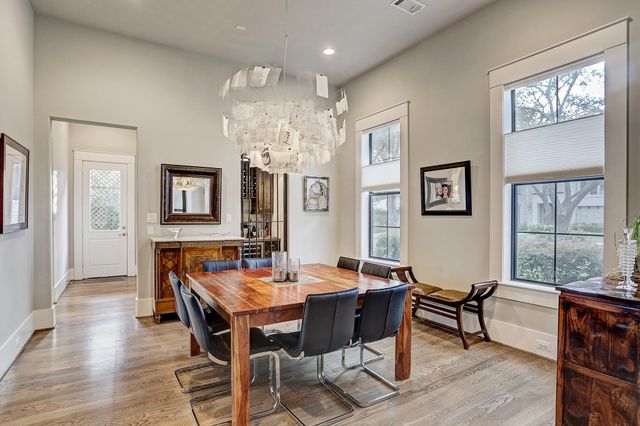 5655 Locke Lane, Houston, TX 77056