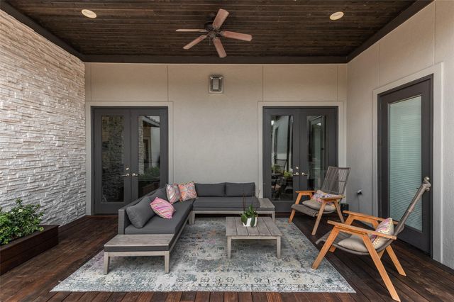 5655 Locke Lane, Houston, TX 77056