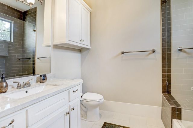 5655 Locke Lane, Houston, TX 77056