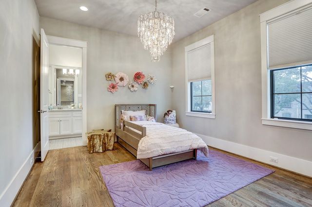 5655 Locke Lane, Houston, TX 77056