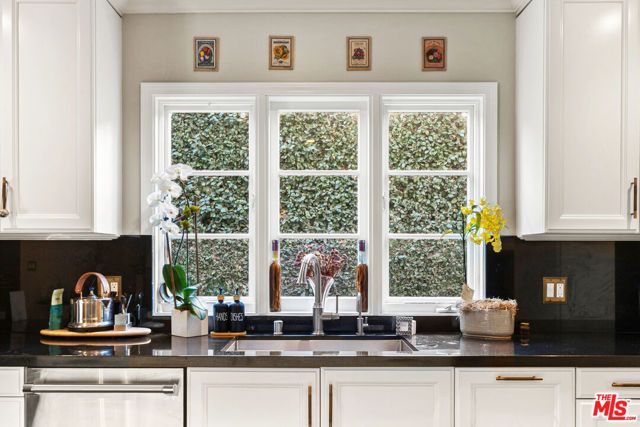 401 N Mccadden Place, Los Angeles, CA 90004