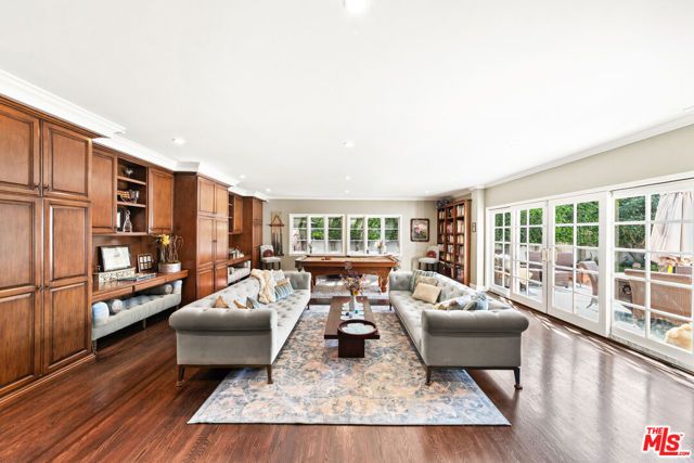 401 N Mccadden Place, Los Angeles, CA 90004