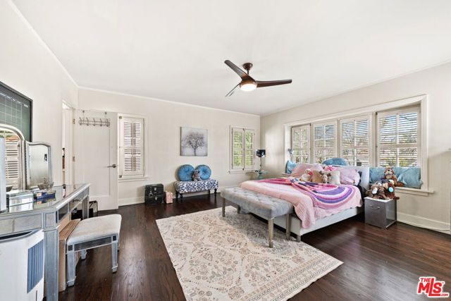 401 N Mccadden Place, Los Angeles, CA 90004