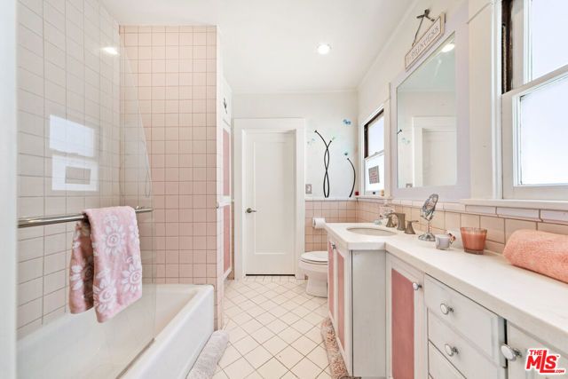 401 N Mccadden Place, Los Angeles, CA 90004