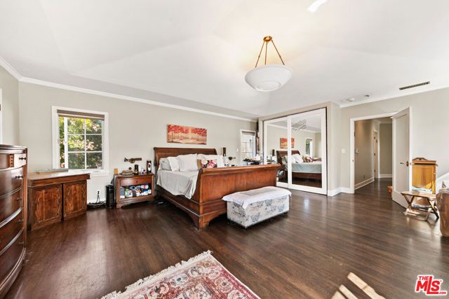 401 N Mccadden Place, Los Angeles, CA 90004