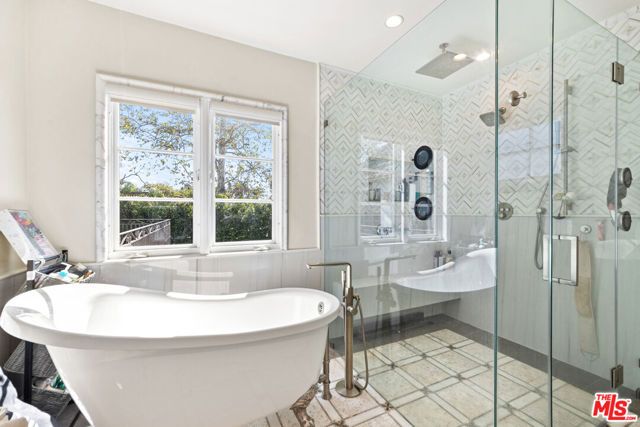 401 N Mccadden Place, Los Angeles, CA 90004