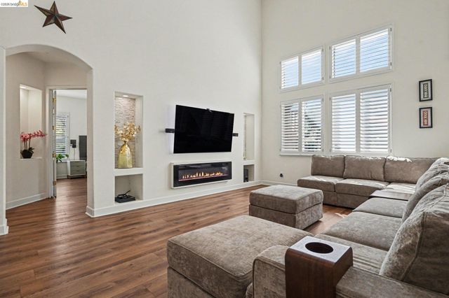 6007 Westside Dr, San Ramon, CA 94583