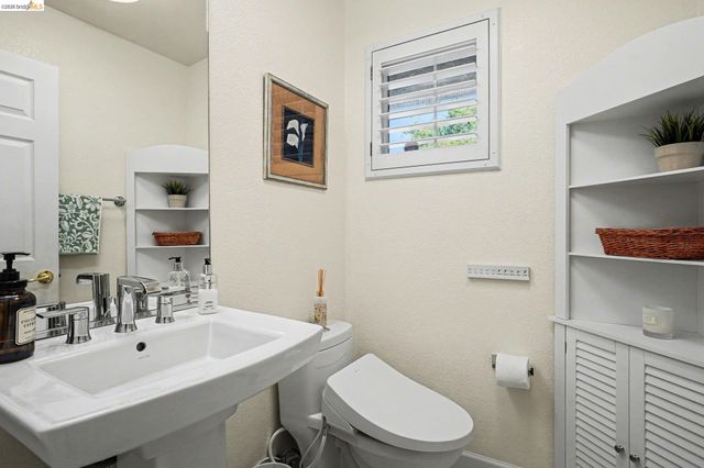 6007 Westside Dr, San Ramon, CA 94583