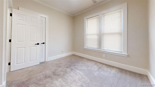 12061 Upper Unit Cloverlawn, Detroit, MI 48204