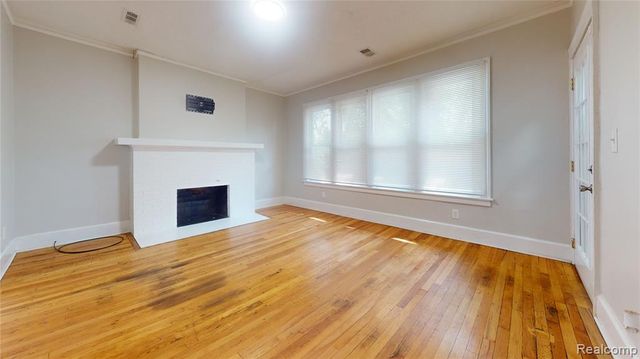 12061 Upper Unit Cloverlawn, Detroit, MI 48204