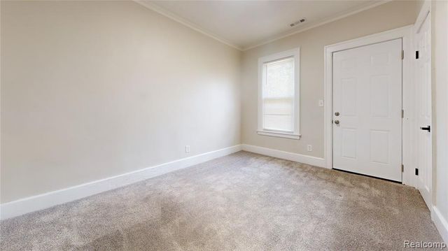 12061 Upper Unit Cloverlawn, Detroit, MI 48204