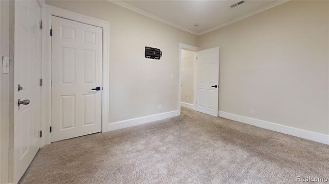 12061 Upper Unit Cloverlawn, Detroit, MI 48204