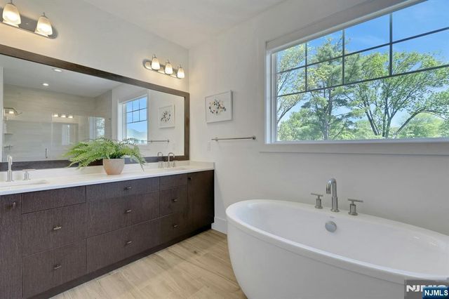 111 Woodmont Circle, River Vale, NJ 07675