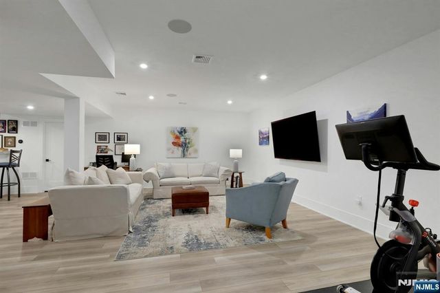 111 Woodmont Circle, River Vale, NJ 07675